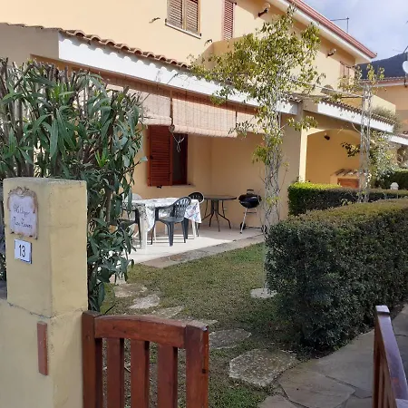 Su Due Livelli Super Accessoriata Villa SantʼAnna Arresi