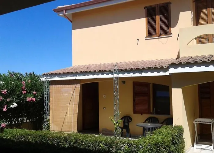 Villa Su Due Livelli Super Accessoriata SantʼAnna Arresi